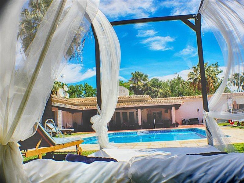 Hotel Malaga Picasso Экстерьер фото