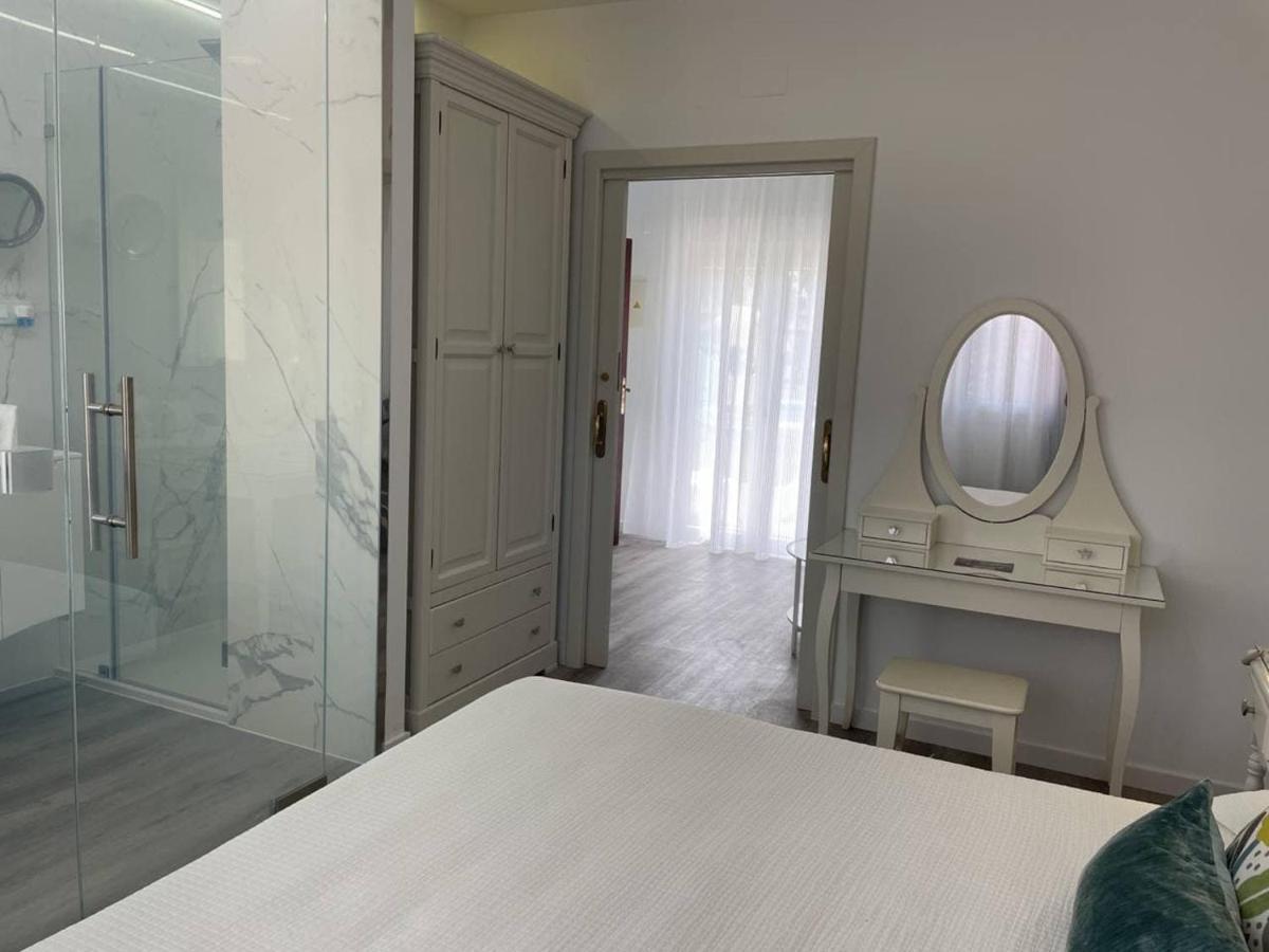 Hotel Malaga Picasso Экстерьер фото