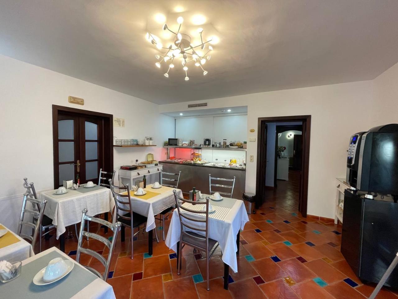 Hotel Malaga Picasso Экстерьер фото