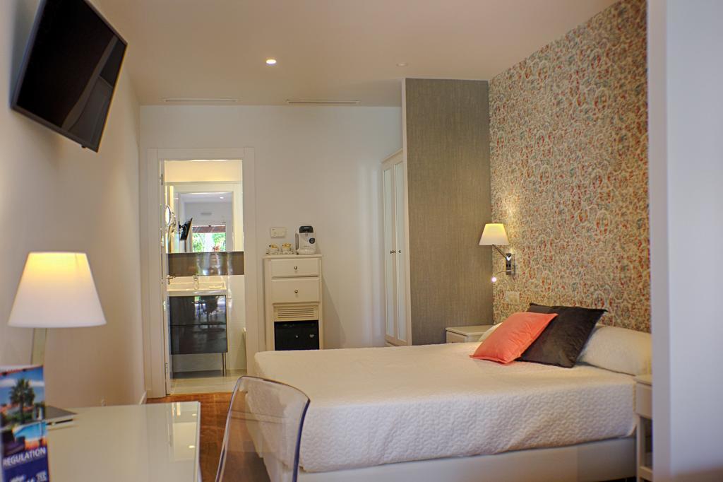 Hotel Malaga Picasso Экстерьер фото