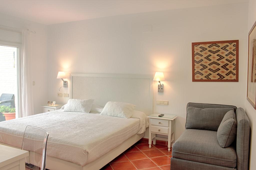 Hotel Malaga Picasso Экстерьер фото